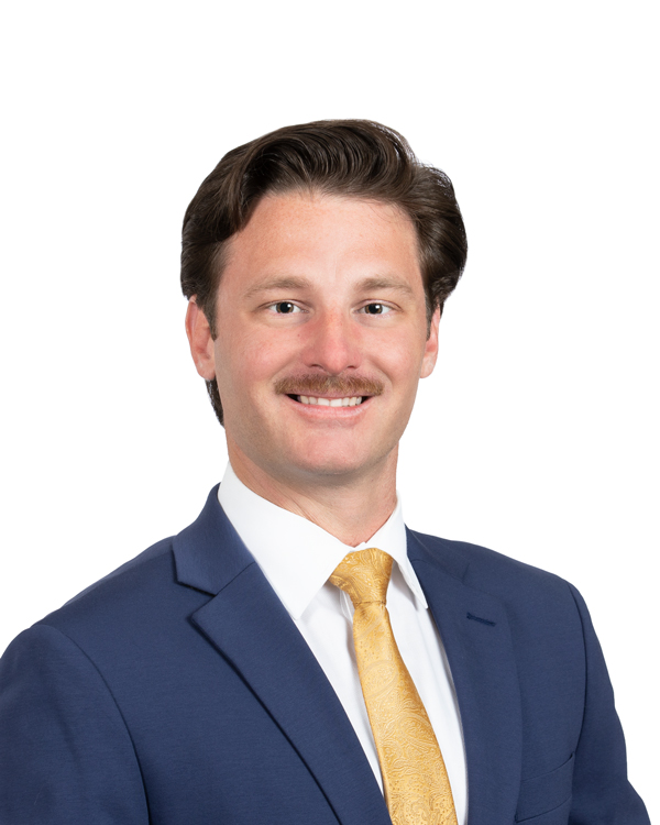 Logan Shea headshot